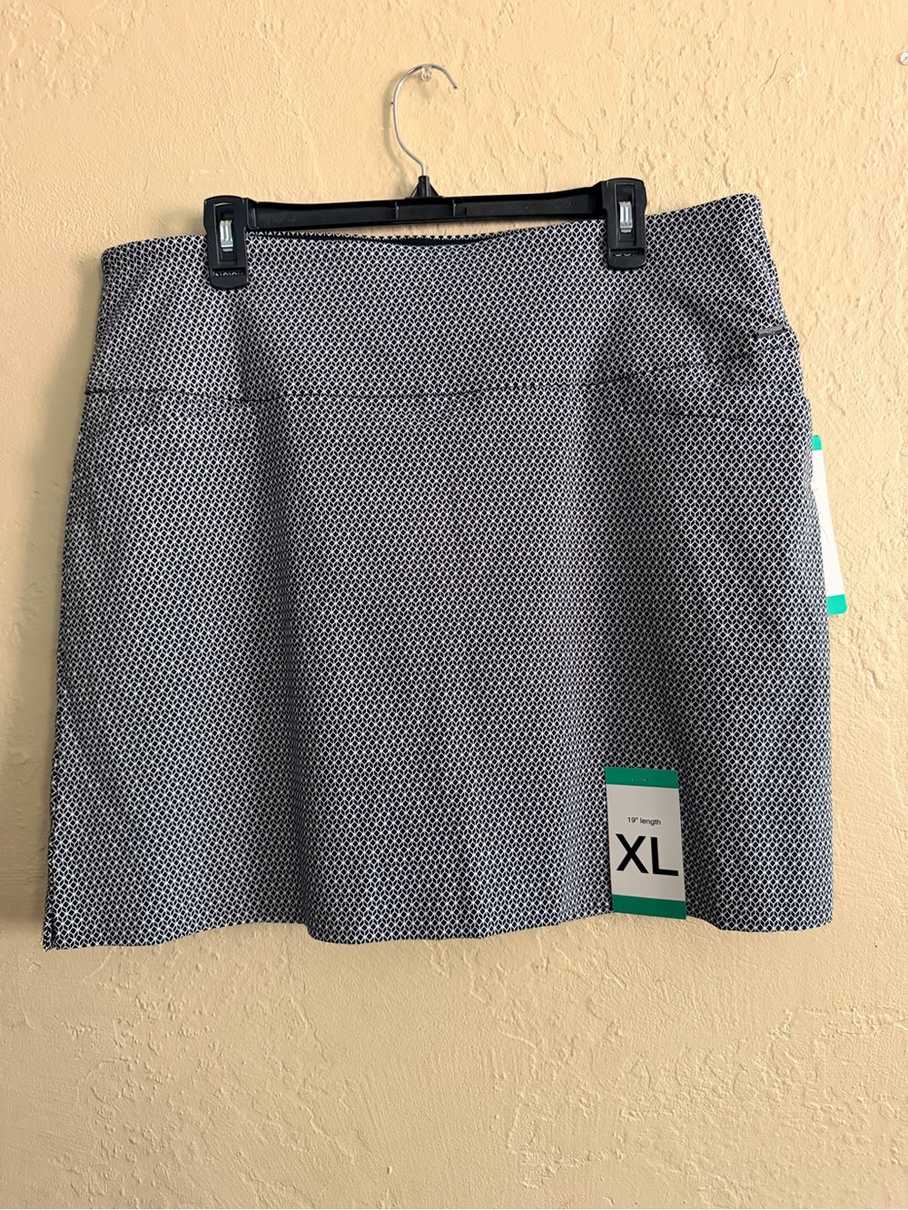 Women's Black & White Patterned A-Line Skort